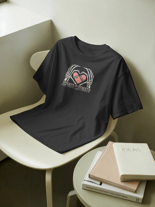 Skate the Streets Skeleton Heart Graphic T-Shirt – Classic Fit